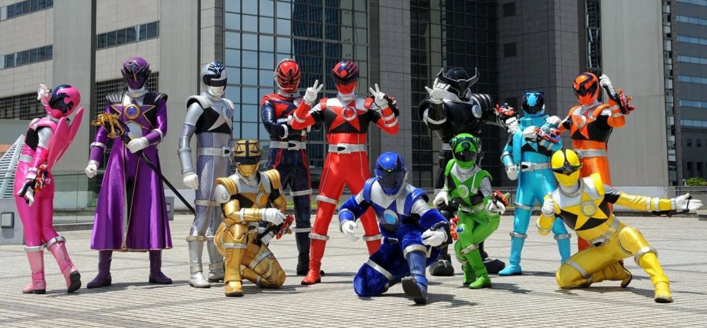 Imagem contendo os personagens da série Super Sentai